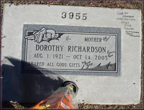 Dorothy Richardson Grave Stone